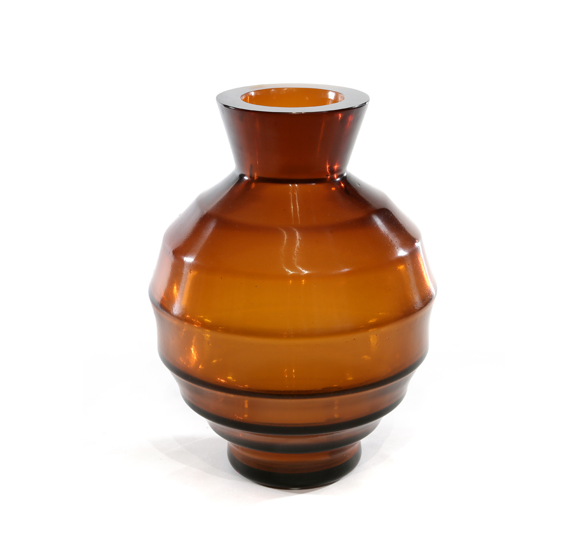 Ваза Art Deco (янтарная) Asiatides, стоимость 166 820 руб. 